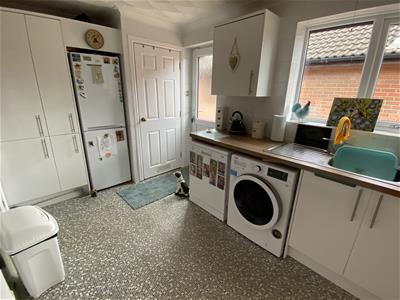 Kitchen: